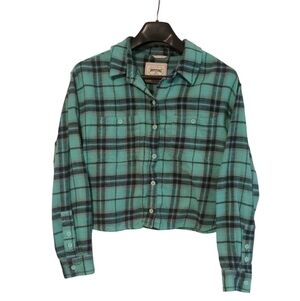 American Eagle Outfitters Turquoise Plaid Cropped Flannel Button Up